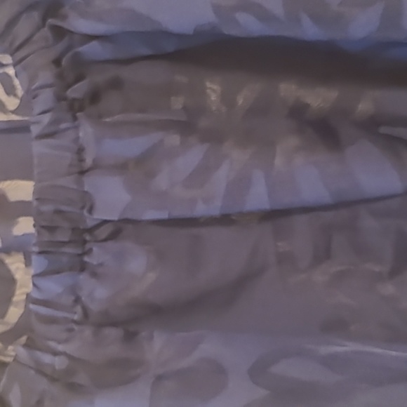 Lilly Pulitzer Short Sleeve Blouse, Color Blue, Size Medium 💙 - Picture 3 of 9